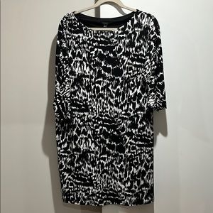 Ann Taylor - black and white shift dress
